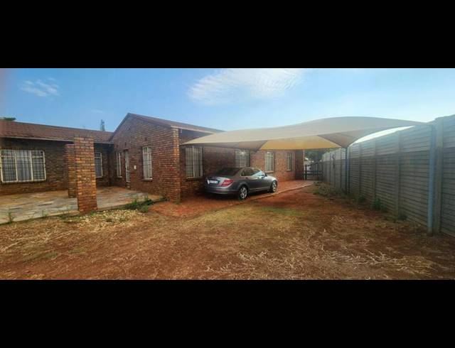 3 BEDROOM HOUSE FOR SALE IN DAWN PARK